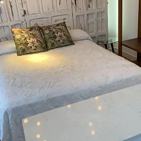 Casa Naia Santa Rufina 7 * Seville