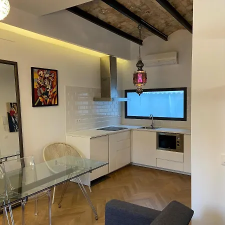 Casa Naia Santa Rufina 7 * Seville