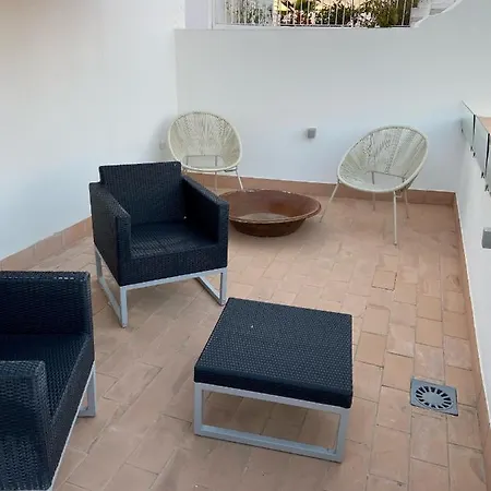 Apartment Casa Naia Santa Rufina 7 *