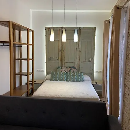 Casa Naia Santa Rufina 7 Apartment *